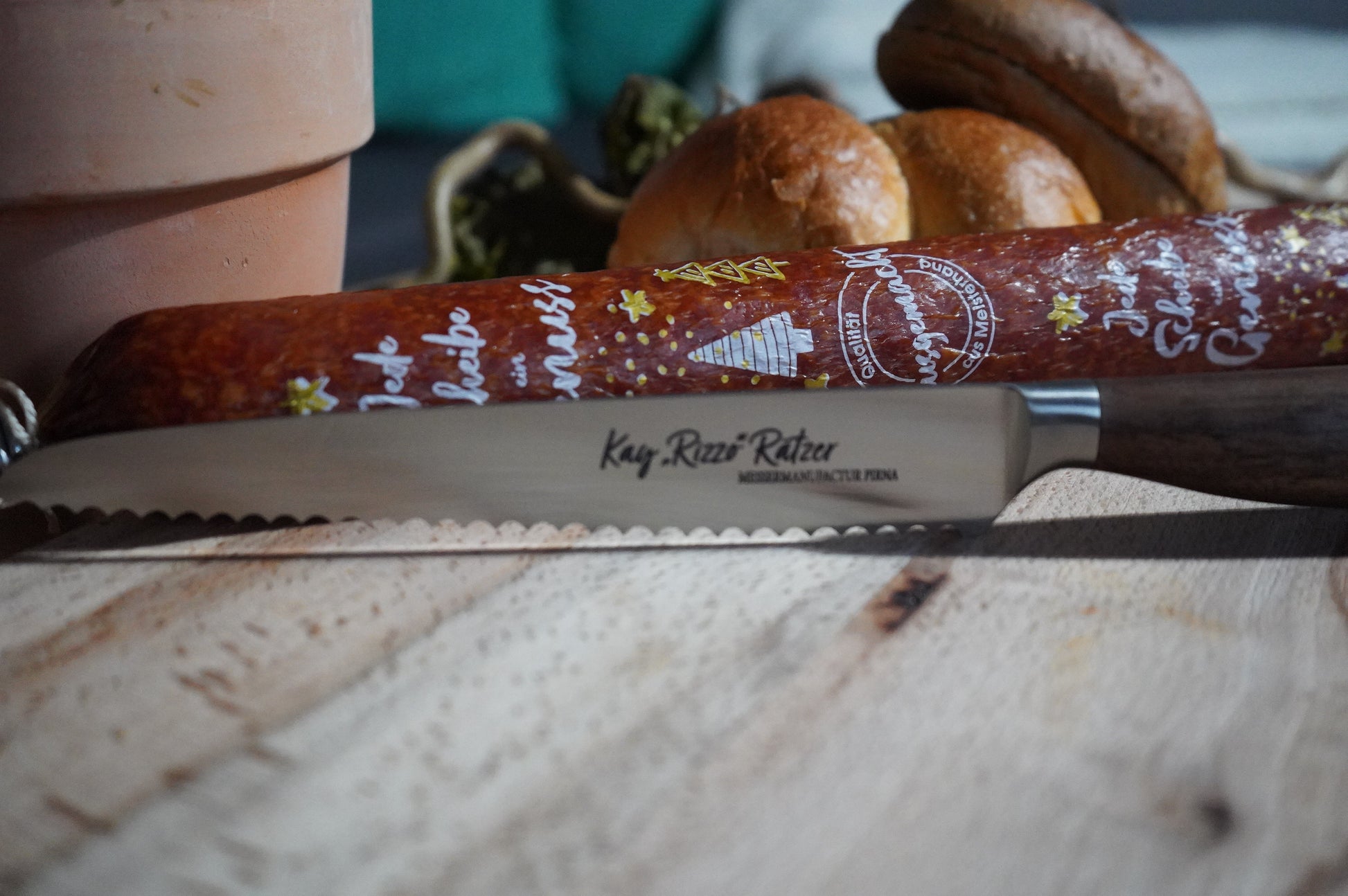 Brotmesser "Rizzo" I handgefertigt I Griff aus hochwertigem Nussbaumholz I Klingenlänge 18cm - Cucinata